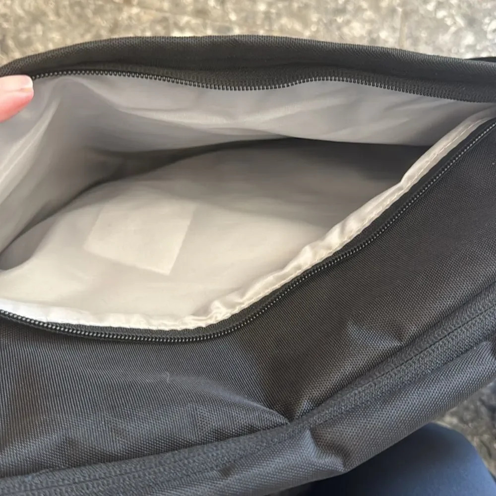 JJ Cole black/lime/gray pattern multi compartment… - image 9